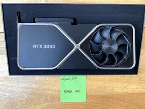 NVIDIA GeForce RTX 3090 Founders Edition 24GB GDDR6X GDDR6X Grafikkarte - Bild 1 von 6