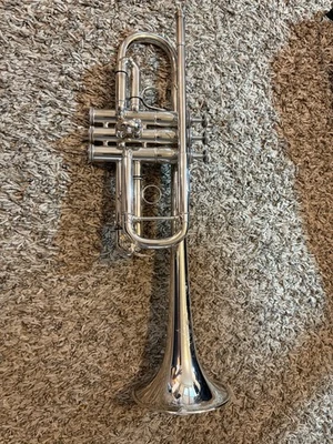 Shires 419 C Trumpet, Bilger Model, Great Condition, Recently Cleaned, No dents - Image 1 of 4