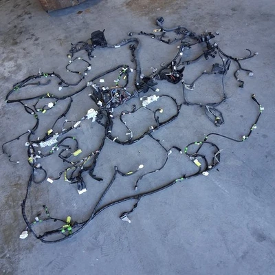 Toyota Prius C 2015 carrocería completa + arnés de motor OEM Foto 1 de 4