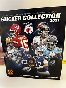 Libro álbum de colección de calcomanías con tapa blanda Panini NFL 2021 NUEVO SIN USAR AGOTADO - Imagen 1 de 4