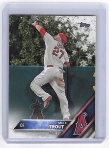 2016 Topps Holiday #HMW1 Mike Trout Near mint or better