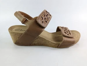 Clarks Tan Leather Wedge Sandals UK 5 E Wide - Picture 1 of 5