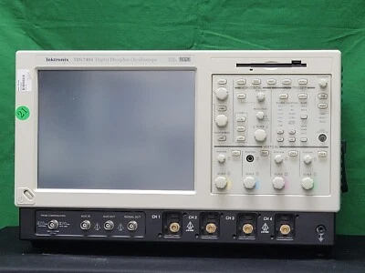 Tektronix TDS7404: 4GHz 4CH Oscillscope, Defected unit, As-Is Selling (0242) - Image 1 of 4