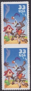 US 3391a Looney Tunes Road Runner Wile E Coyote 33c vert pair MNH 2000 - Picture 1 of 1
