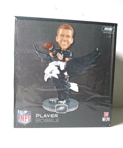 Philadelphia Eagles CARSON WENTZ Riding Eagle Bobblehead. Size 8" Tall Cover