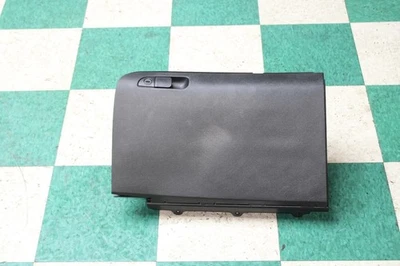 11-23 300 Black Dashboard Dash Passenger RH Glovebox Glove Box Bin OEM Factory - Imagem 1 de 4