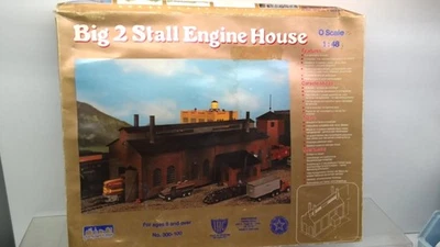 Kit de construcción IHC Big 2 Stall Engine House escala O 1:48 No. 300-100 Completo (K3) Foto 1 de 2