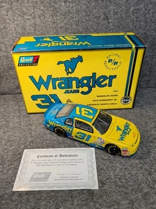 Colección Revell #0470 Dale Earnhardt Jr. Wrangler 1997 Monte Carlo 1:18 con certificado de autenticidad - Imagen 1 de 14