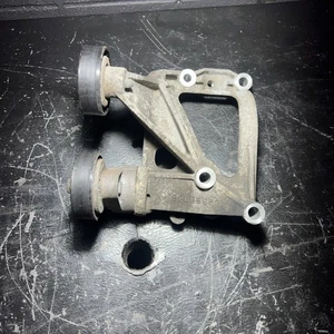 GM OEM AC Compressor Bracket With Tensioner For 2004-2006 Pontiac GTO LS1 5.7 - Picture 1 of 3