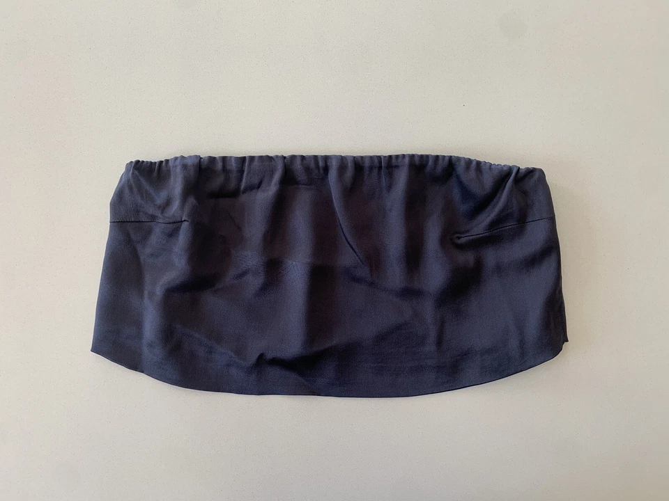 Top corto Brunello Cucinelli talla L seda sin tirantes azul marino hecho en Italia Foto 1 de 4