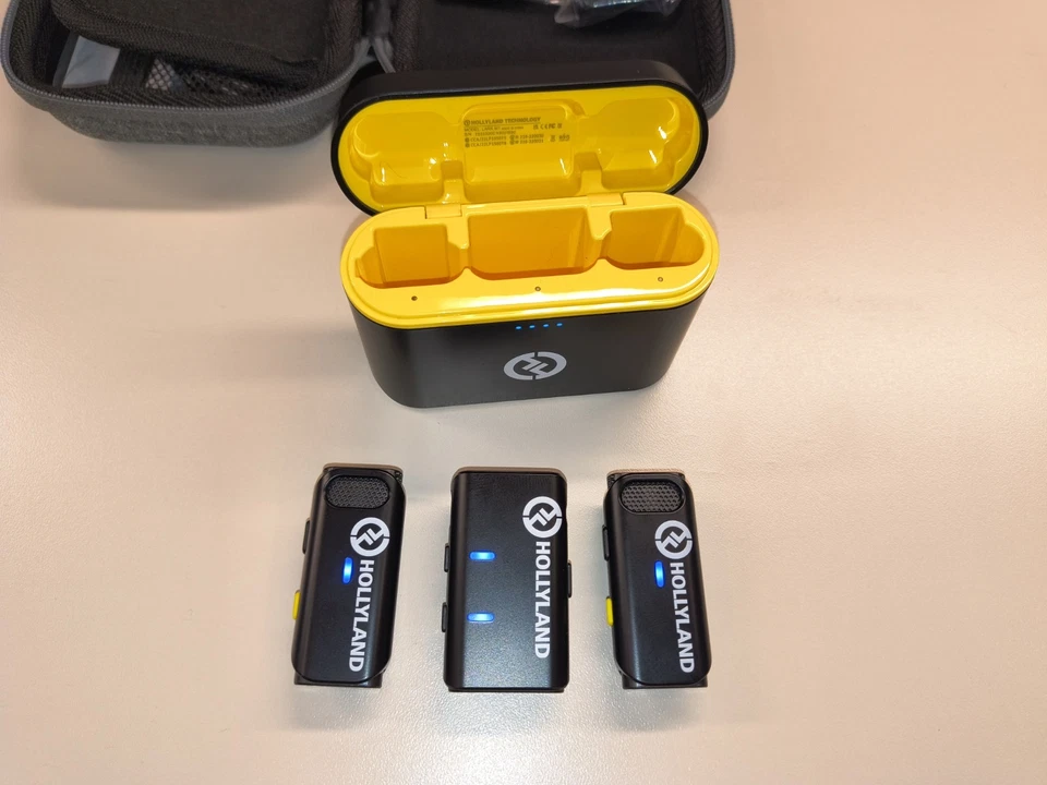 Hollyland Lark M1 Wireless Lavalier Microphone/ 2.4GHz Noise Cancellation 656ft. - Image 1 of 2