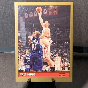 NBA Topps Bazooka YAO MING 2005-06 BAZOOKA GOLD #90 LP - Bild 1 von 3