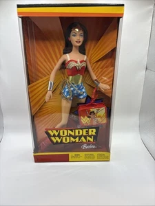 Wonder Woman Barbie Doll Mattel DC 2004 New In Box D6258 - Picture 1 of 8