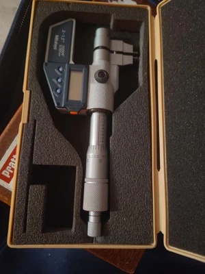 Micrômetro interno eletrônico resolução 0,2 a 1,2′′ alcance MITUTOYO, resolução de 0,00005′′ - Imagem 1 de 2