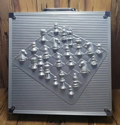 Multi Game Set in Aluminum Case Chess Backgammon Cribbage Checkers - Image 1 of 4