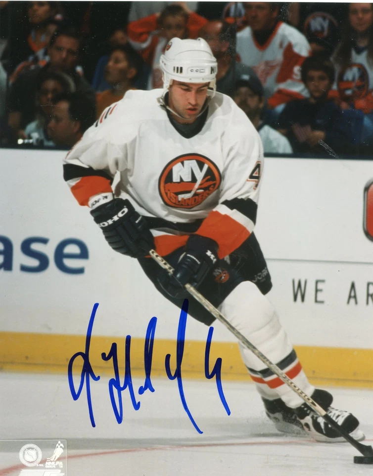 ROMAN  HAMRLIK  NEW YORK  ISLANDERS   SIGNED  AUTOGRAPHED 8X10 PHOTO - Изображение 1 из 1