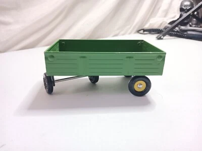 ERTL John Deere Green Farm Barge Wagon Trailer 1/32 Scale toy  Read Description  - Image 1 of 4