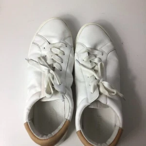 Women’s J.McLaughlin Angelique White Leather Sneaker Casual Shoe Size 10M - Picture 1 of 10