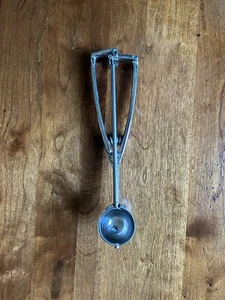 Cuchara de helado vintage de acero inoxidable Lampo con gatillo de cuchara - Imagen 1 de 11