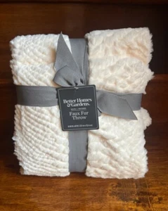 Better Homes & Gardens White Textured Soft Faux Fur Throw Blanket 50" x 60" - Picture 1 of 6