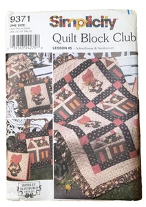 Simplicity Quilt Block Pattern Sunbonnet Sue & Schoolhouse Quilt  Pillows Totes - Picture 1 of 4