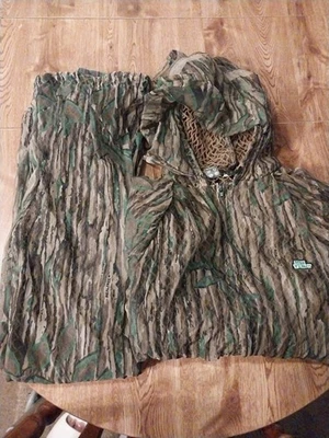 Shannon's Bug Tamer Mesh + Net Hunting Jacket And Pants SIZE LARGE - Image 1 of 4