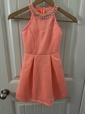 Vestido formal Monteau Girl, coral sin mangas con joyas para niña 7 Foto 1 de 4