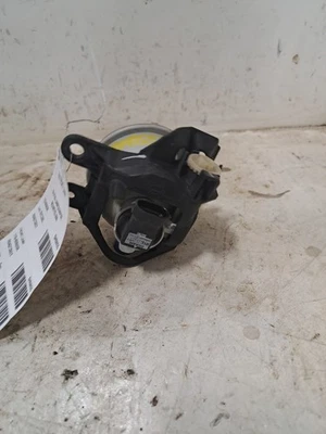 Rh Passenger Side Fog Light 2015 Legacy Sku#4213901 - Image 1 of 4