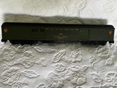 American Models Hi-Rail S Scale Baggage Car Pennsylvania Railroad 1/64 Scale - Image 1 of 4