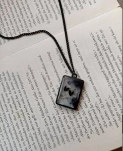 Halskette Kette Anhänger Handmade Resin Kunstharz Love schwarz - Bild 1 von 3