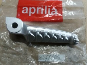 Aprilia Dorsoduro 750 2008-16 NOS Rear Right Passenger Foot Rest Peg AP8146405 - Picture 1 of 6