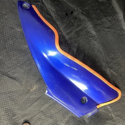 KTM 640 LC4 Adventure Fender 保护套 右后 2001 — 第 1/4 张图片