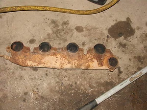 Ford Powerstroke 7.3  Exhaust Manifold - Picture 1 of 1