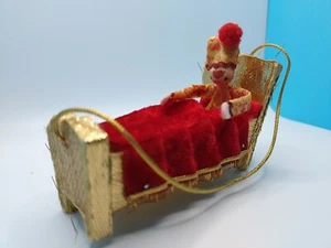 Vintage Elfe Weihnachtsschmuck MCM im Goldbett bemalt Gesicht verdrahtet Körper seidig - Bild 1 von 12
