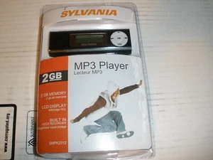 De colección NUEVO Reproductor de MP3 Sylvania Reproductor de Música Digital y Grabadora de Voz 2 GB - Imagen 1 de 4