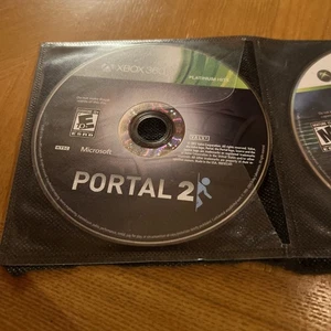 Portal 2 (Microsoft Xbox 360, 2011) - Disk Only - Picture 1 of 1