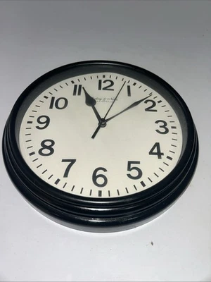 Sterling And Noble Quatrz Wall Clock 9Black Plastic 8.78 Inch Works - Image 1 of 4