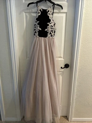 Blondie Nites Halter A-Line Formal Dress Size 5 Black and Champagne - Image 1 of 4