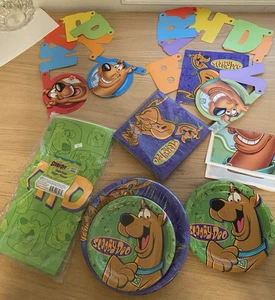 Scooby-Doo Groovy Mystery Cartoon Kids Birthday Party Supplies Plates Banner - Picture 1 of 2