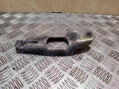 Audi 100 Avant 4A, C4 Clutch Fork 012141719B 2.6 Petrol 110kw 1994 26190637 - Image 1 of 2