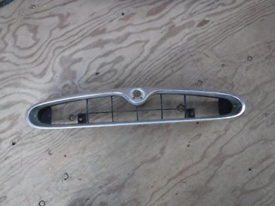 1996 1997 Mercury Sable front grille F6DX-17B814-AB Foto 1 de 4