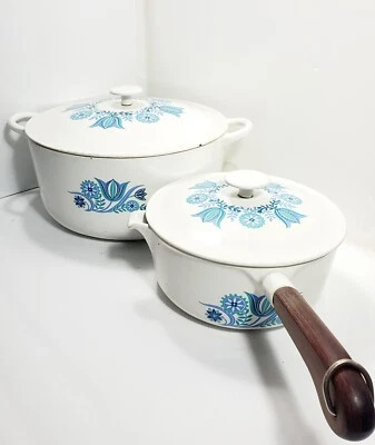 Vintage Blue Dutch Tulip Prizer Ware Enamelware Cast Iron, Dutch Oven    AS IS. - Image 1 of 4