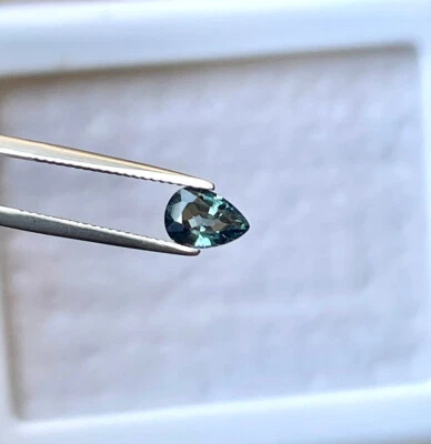 Natural 100% VVS 1.14 ct 7.9x5.7x3.5 mm Pear Blue Spinel MOGOK Gemstone - Image 1 of 4