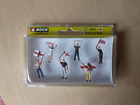 NOCH HO SCALE ENGLISH FANS 15972 BRAND NEW AND SEALED