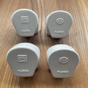 MK SCHUTZSCHUTZSTECKER, 13A, WEISS x 4 NR. - Bild 1 von 6