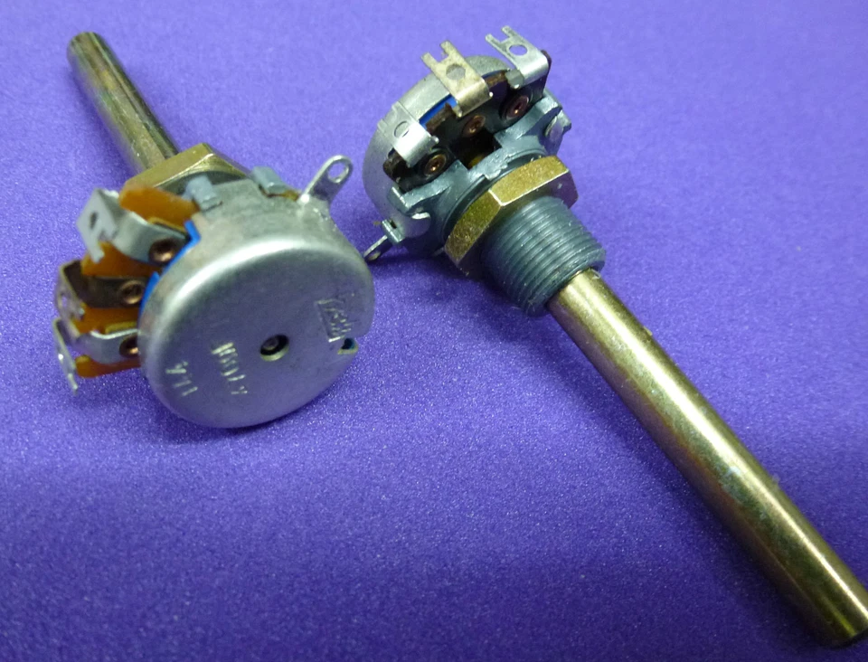Potentiometer 470 Ohm - Preh  --->>> 2 Stück - NOS - zur stilgerechten Reparatur - Bild 1 von 1