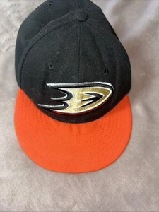 Anaheim Ducks Black Orange Rim Snapback Hat Logo One Size Fits Most - Picture 1 of 7