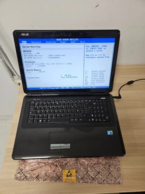 ASUS X70IJ 17.3" Laptop - Intel Core 2 Duo - 4GB Ram - No Storage - Image 1 of 4