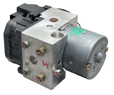 Porsche 911 Carrera 2000 OEM conjunto de bomba de freno antibloqueo ABS 99635575504 01 Foto 1 de 4