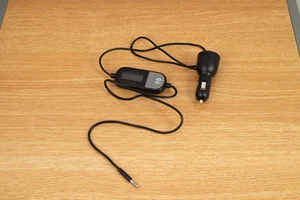 Belkin TuneCast F8Z439 Auto Universal FM Transmitter Aux With ClearScan Black - Picture 1 of 2